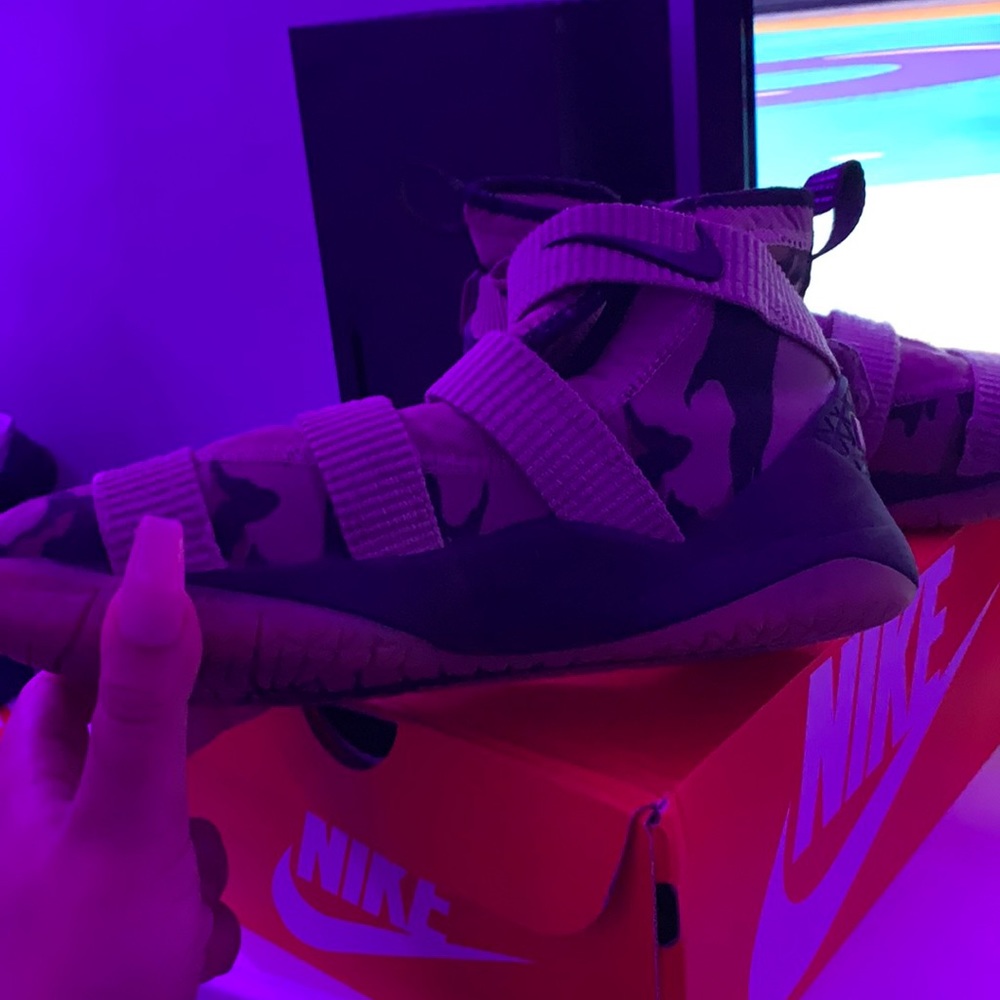 basketball sneakers